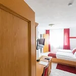 Weinhaus Wiedemann Bed & Breakfast 3*