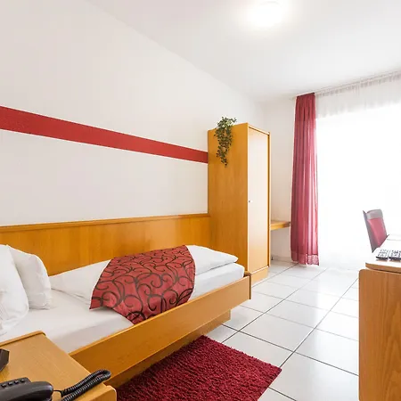 Hotell Weinhaus Wiedemann Ginsheim