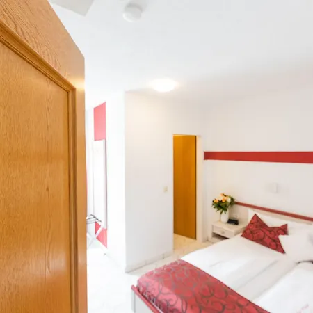 Hotell Weinhaus Wiedemann 3*